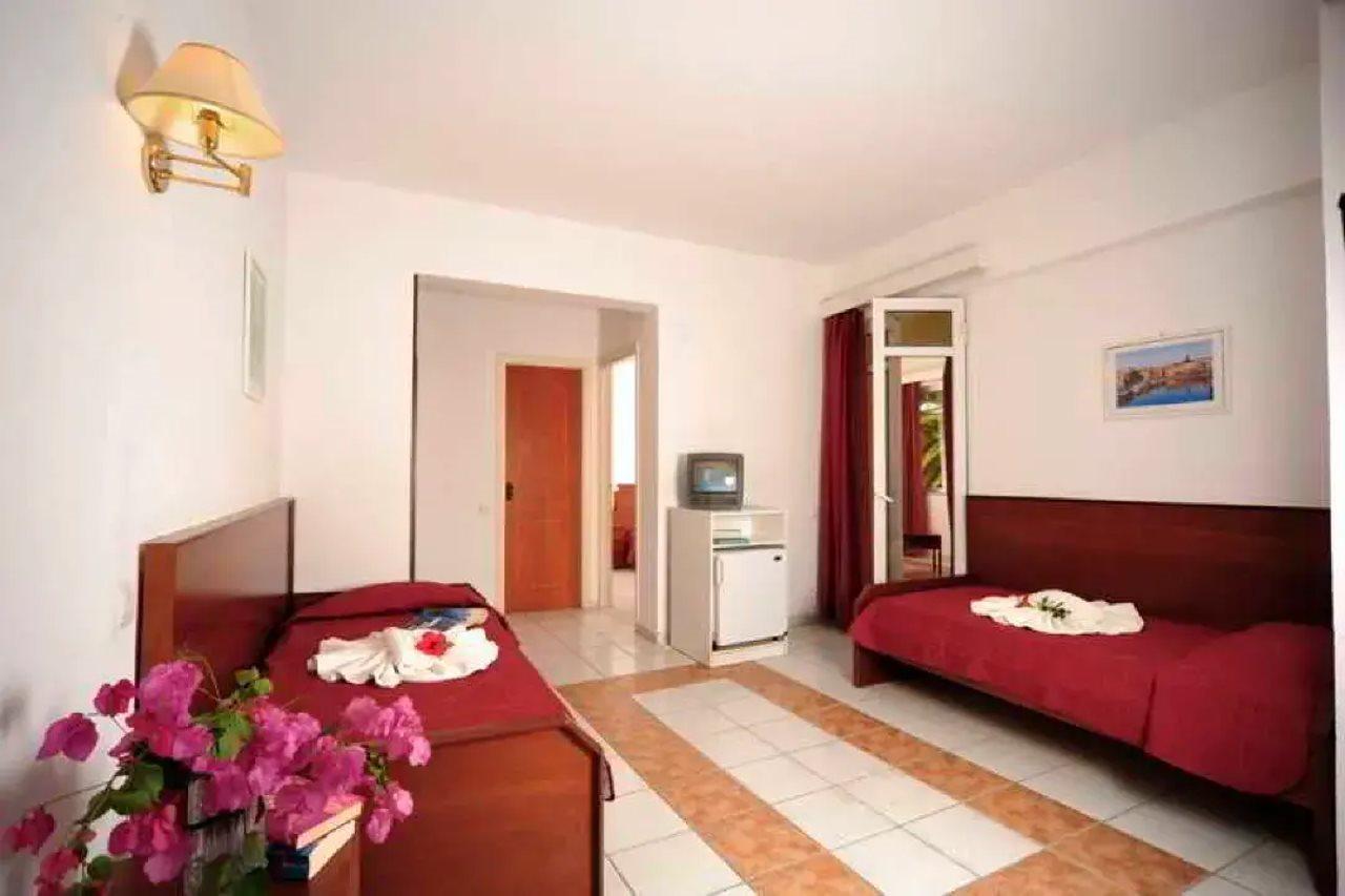 Maravel Land Hotel Rethymno Exterior foto